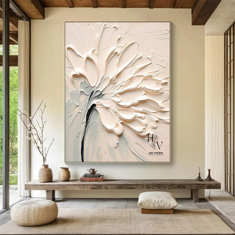 Minimalist | Ivory Bloom
